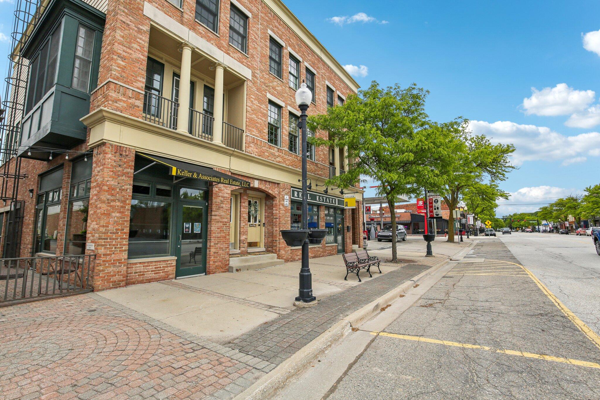 2-web-or-mls-Paton Way-2705-002