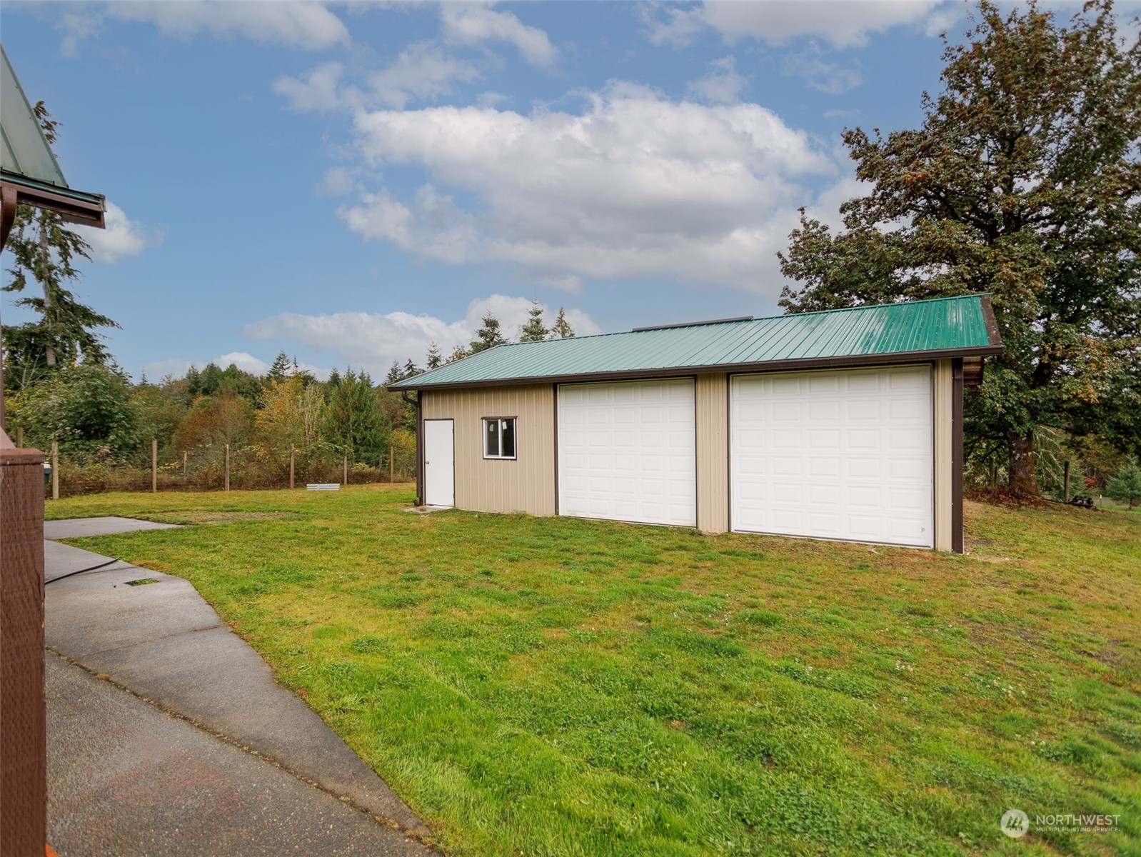 10331 210th Lane Southwest Rochester, WA 98579 - Photo 29 of 40