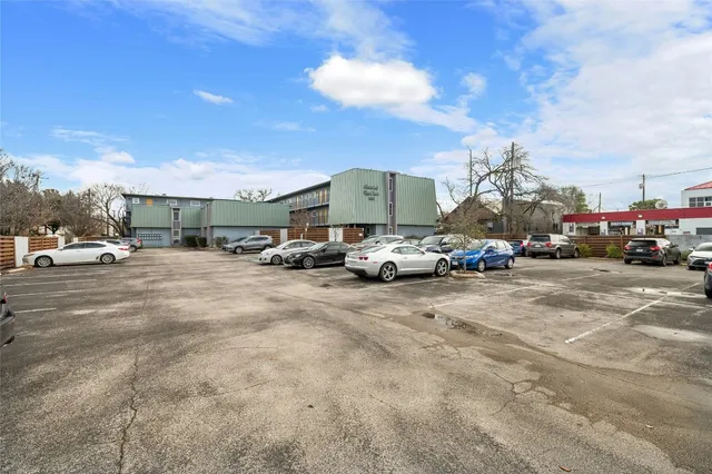 $279,900 | 3815 Guadalupe Street, Unit 207, Austin, TX 78751