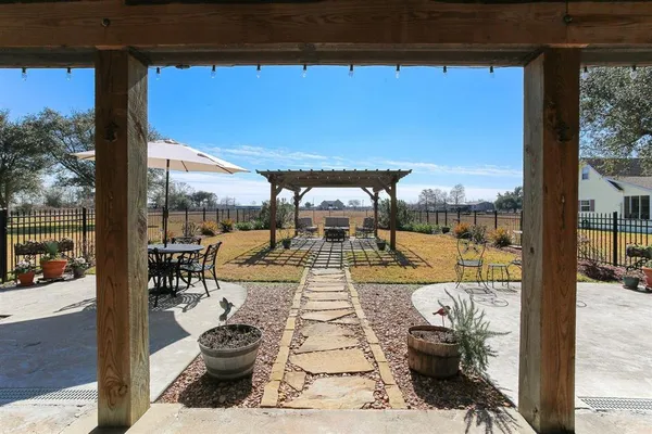 $500,000 | 118 Briar Lane, Lake Charles, LA 70607