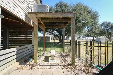 $500,000 | 118 Briar Lane, Lake Charles, LA 70607
