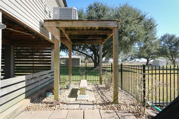 $500,000 | 118 Briar Lane, Lake Charles, LA 70607