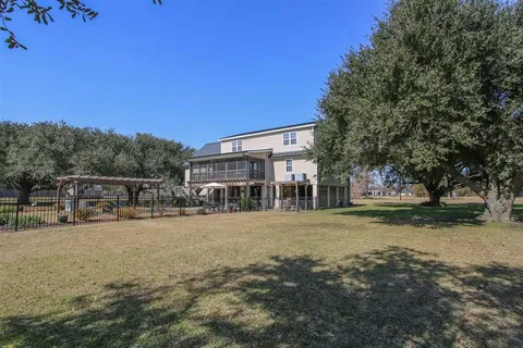 $500,000 | 118 Briar Lane, Lake Charles, LA 70607