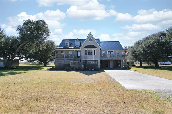 $500,000 | 118 Briar Lane, Lake Charles, LA 70607