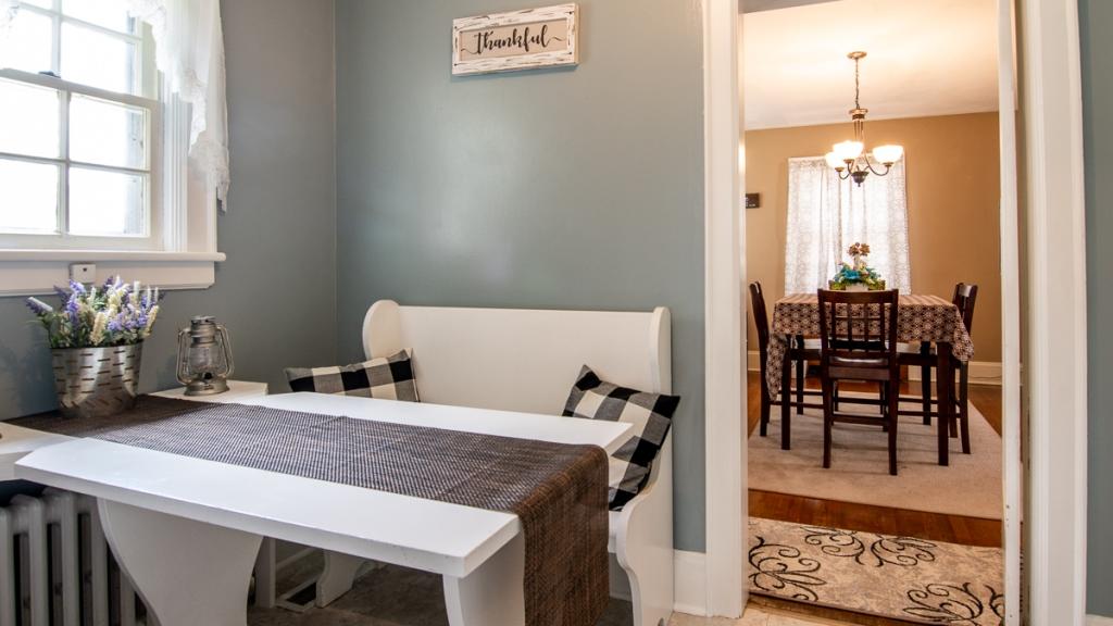 613 Addams Street Covington, VA 24426 - Photo 14 of 36 14. Breakfast Nook