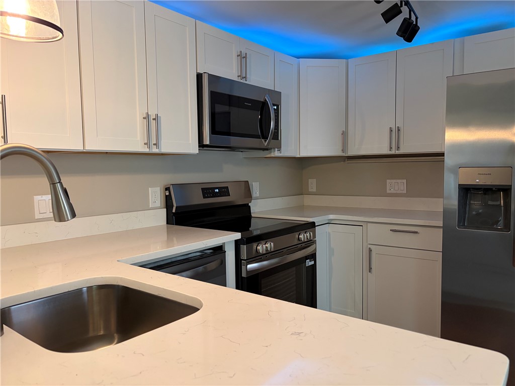 205 Lynden Loop Westminster, SC 29693 - Photo 5 of 16 Gallery Image 5