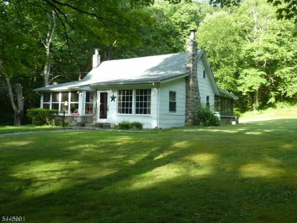 $2,400 | 860 Burnt Meadow Road, West Milford, NJ 07421