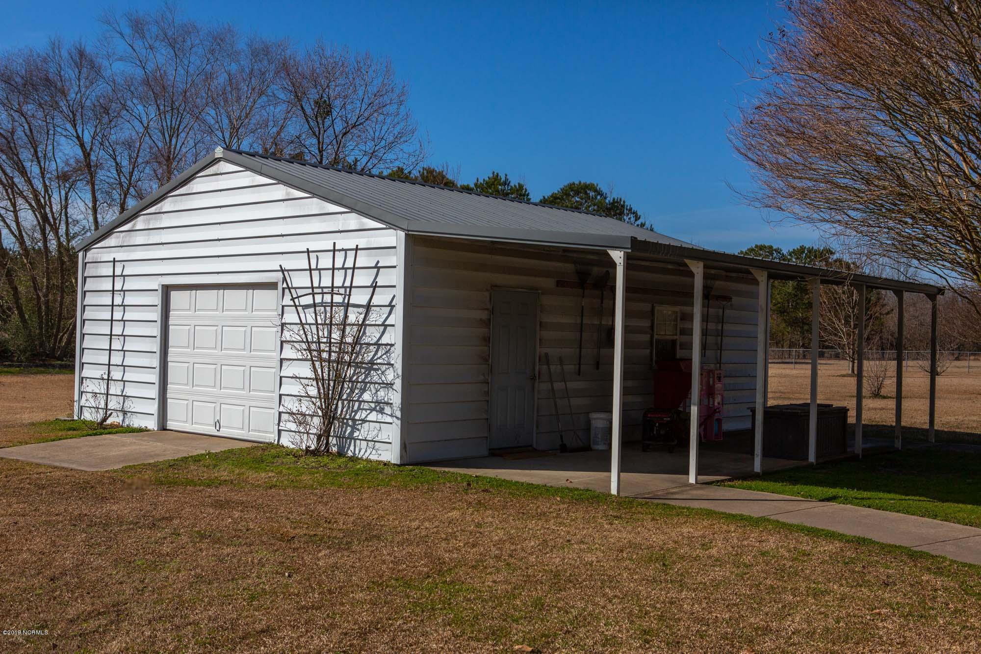977 Mac Allen Road Winterville, NC 28590 - Photo 5 of 46 977 Mac Allen Rd-8