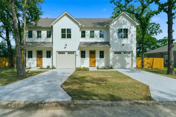 $2,475 | 200 Dover Drive, Unit 1, West Tawakoni, TX 75474