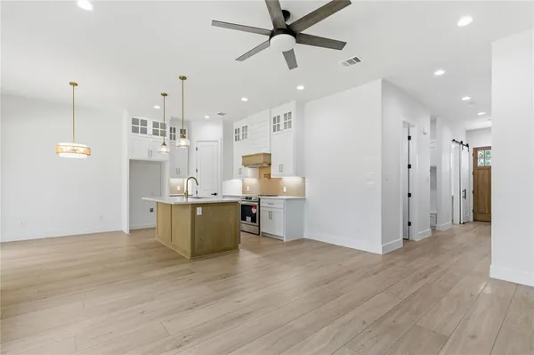 $2,475 | 200 Dover Drive, Unit 1, West Tawakoni, TX 75474