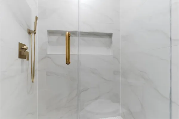 $2,475 | 200 Dover Drive, Unit 1, West Tawakoni, TX 75474