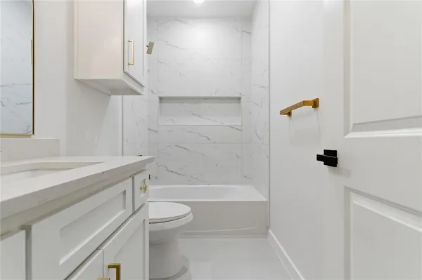 $2,475 | 200 Dover Drive, Unit 1, West Tawakoni, TX 75474