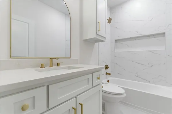 $2,475 | 200 Dover Drive, Unit 1, West Tawakoni, TX 75474