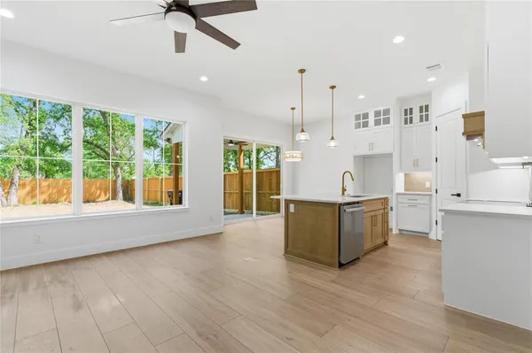 $2,475 | 200 Dover Drive, Unit 1, West Tawakoni, TX 75474