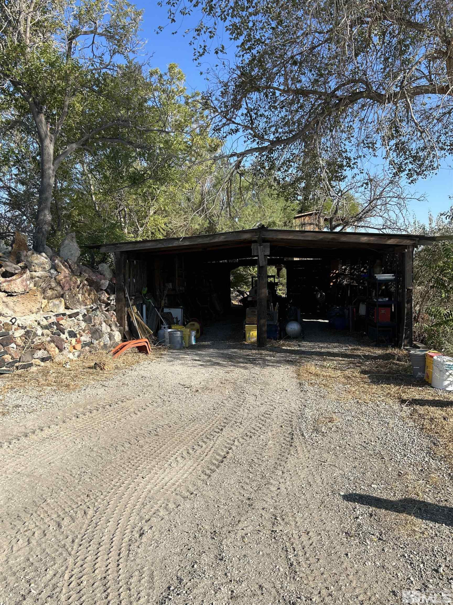 13200 Carson Highway Fallon, NV 89406 - Photo 21 of 35 a front view of a house with a yard