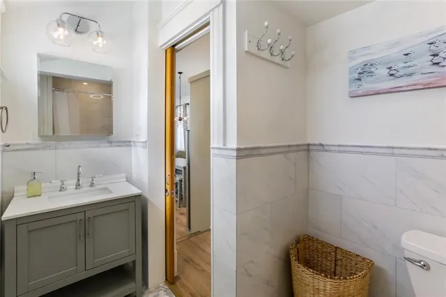 $2,200 | 1818 Esplanade Avenue, Unit 1B, New Orleans, LA 70116