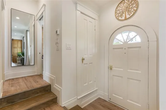 $2,200 | 1818 Esplanade Avenue, Unit 1B, New Orleans, LA 70116