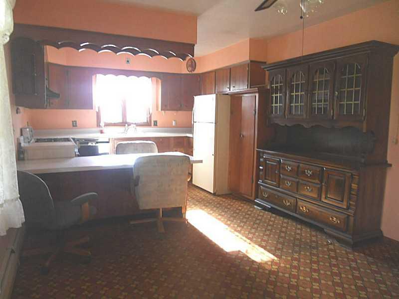 78 East Franklin Road Mercer, PA 16137 - Photo 6 of 19 Kitchen.