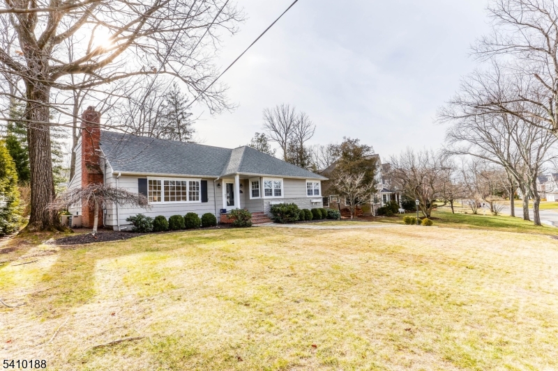 11 Wordsworth Road Short Hills, NJ 07078 - Photo 18 of 24