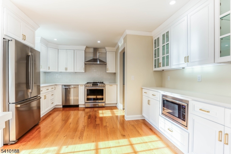 11 Wordsworth Road Short Hills, NJ 07078 - Photo 22 of 24