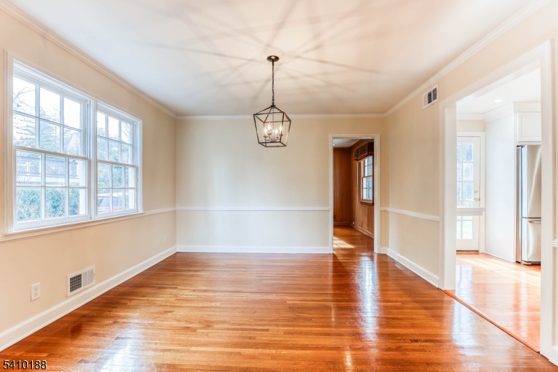 11 Wordsworth Road Short Hills, NJ 07078 - Photo 4 of 24