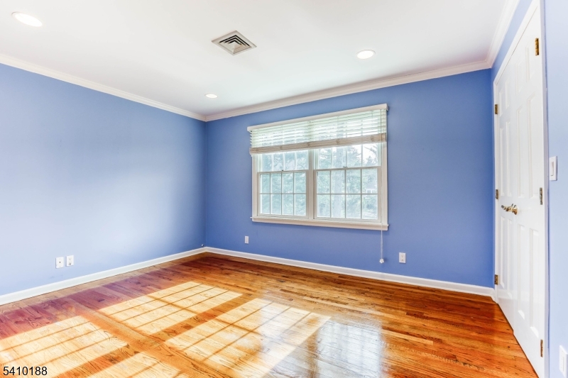 11 Wordsworth Road Short Hills, NJ 07078 - Photo 10 of 24