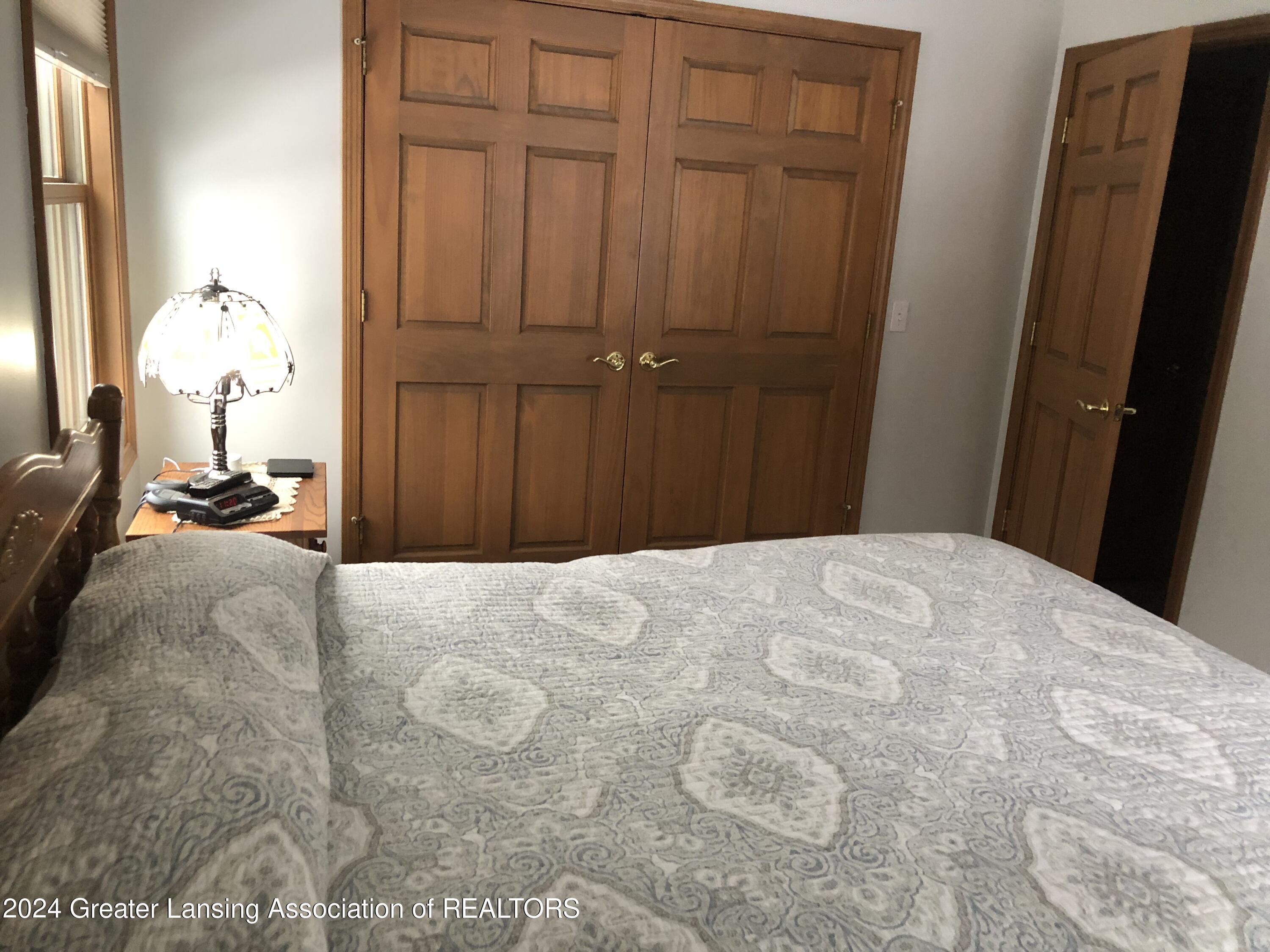 3848 Sandhill Road Lansing, MI 48911 - Photo 20 of 33 Guest Bedroom