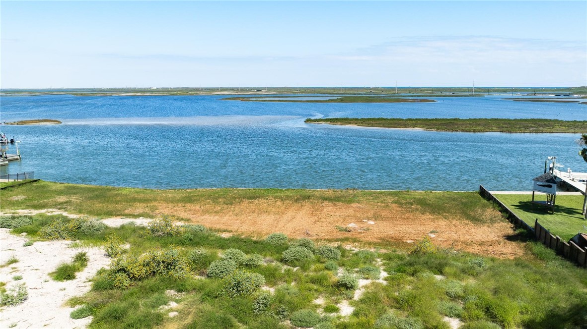 14208 Playa Del Rey Corpus Christi, TX 78418 - Photo 6 of 18