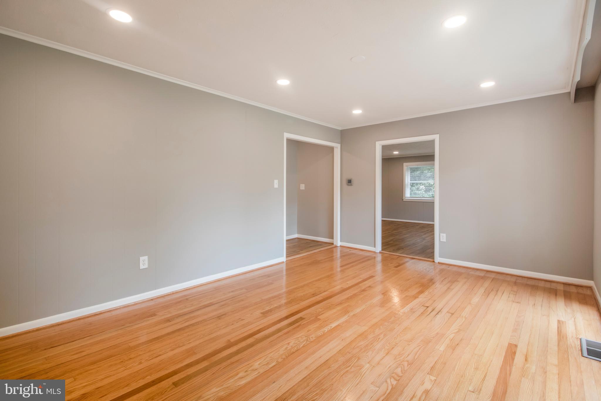 26811 Ridge Road Damascus, MD 20872 - Photo 11 of 50