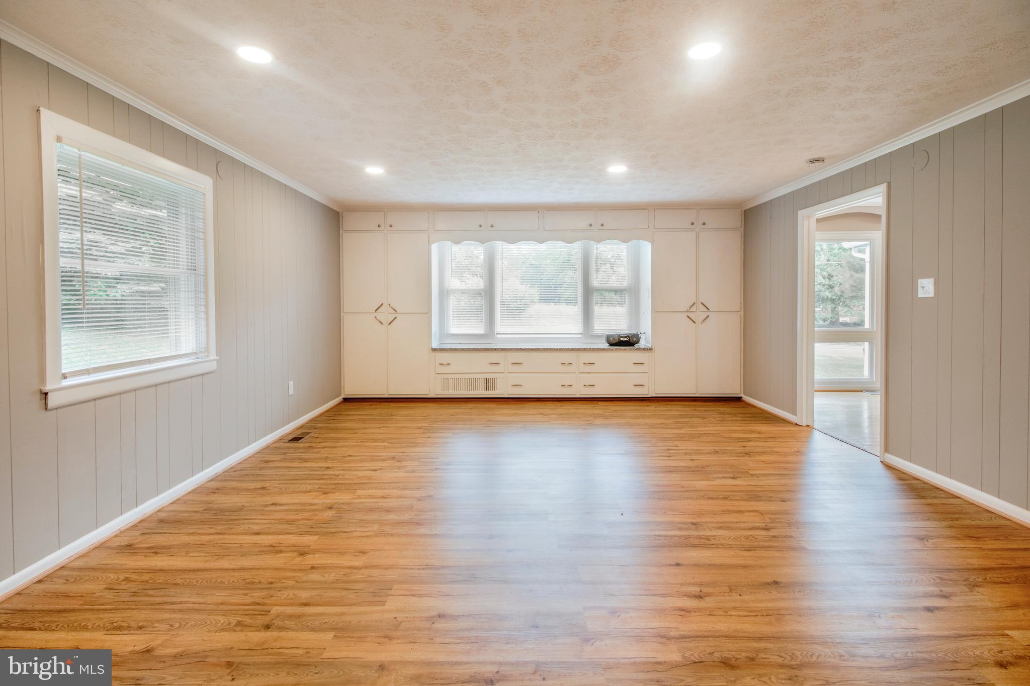 26811 Ridge Road Damascus, MD 20872 - Photo 13 of 50