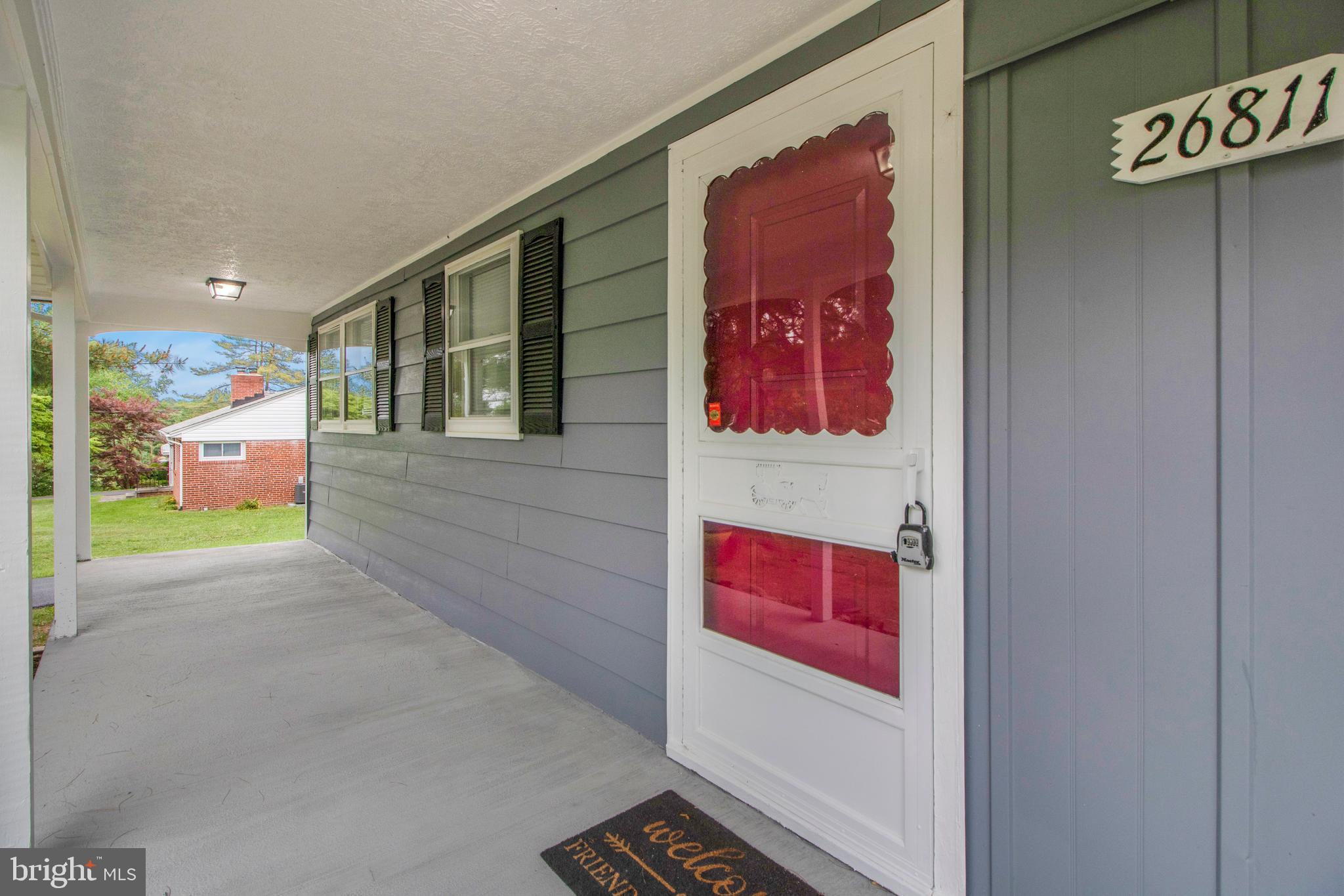 26811 Ridge Road Damascus, MD 20872 - Photo 8 of 50