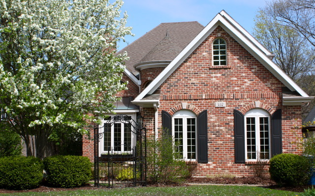 557 North County Line Road Hinsdale, IL 60521 - Photo 3 of 4