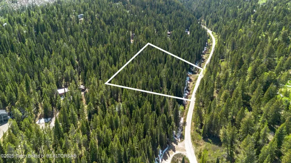 $995,000 | 6600 Paintbrush Trail, Wilson, WY 83014