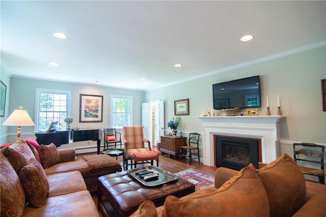 114 Ferry Road Bristol, RI 02809 - Photo 18 of 50 Gallery Image 18
