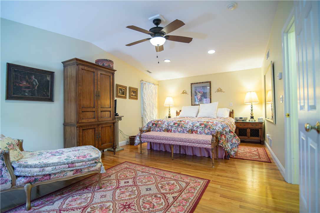 114 Ferry Road Bristol, RI 02809 - Photo 48 of 50 Gallery Image 48