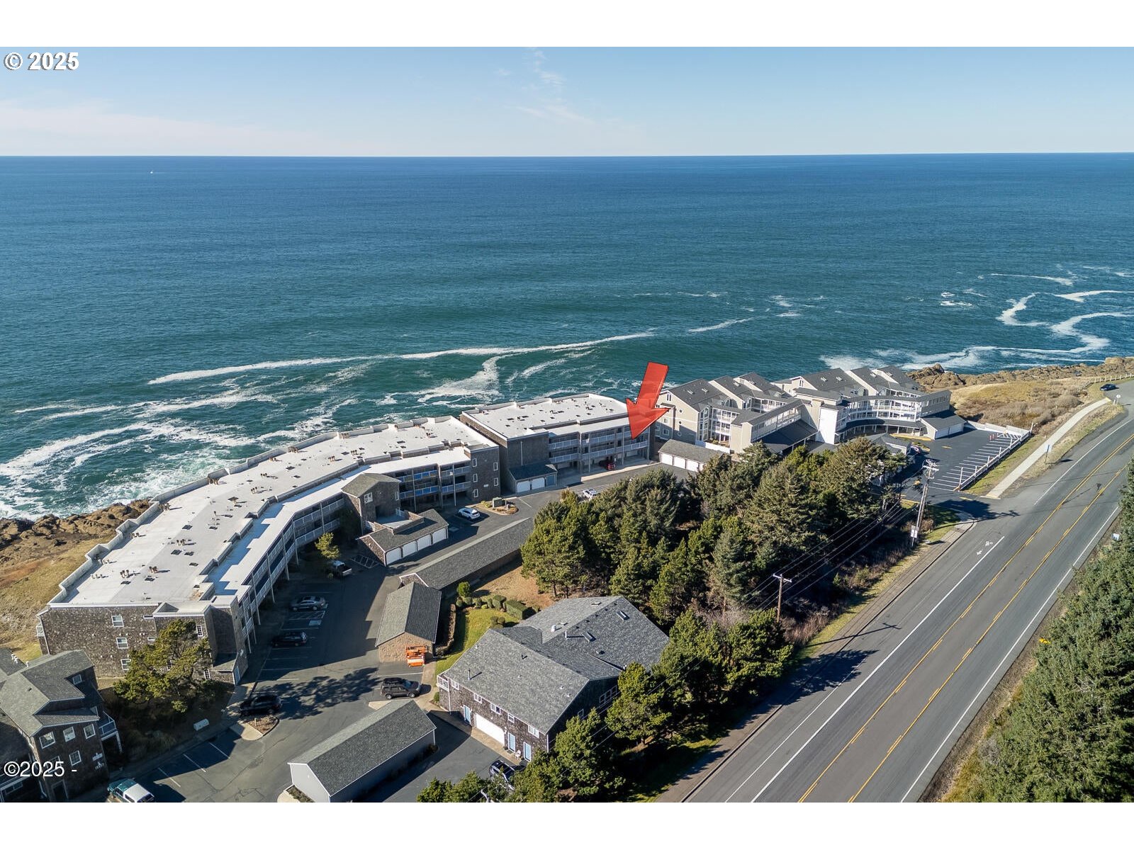 1113 Highway 101, Unit 48 Depoe Bay, OR 97341 - Photo 38 of 40 a view of an ocean from a balcony
