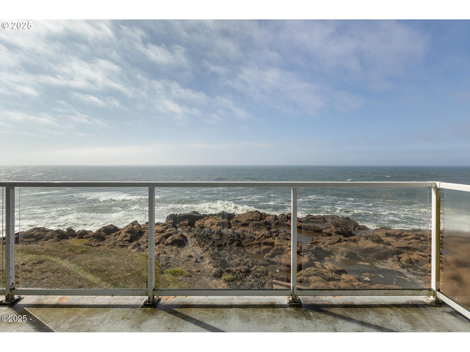 1113 Highway 101, Unit 48 Depoe Bay, OR 97341 - Photo 6 of 40 a view of a terrace