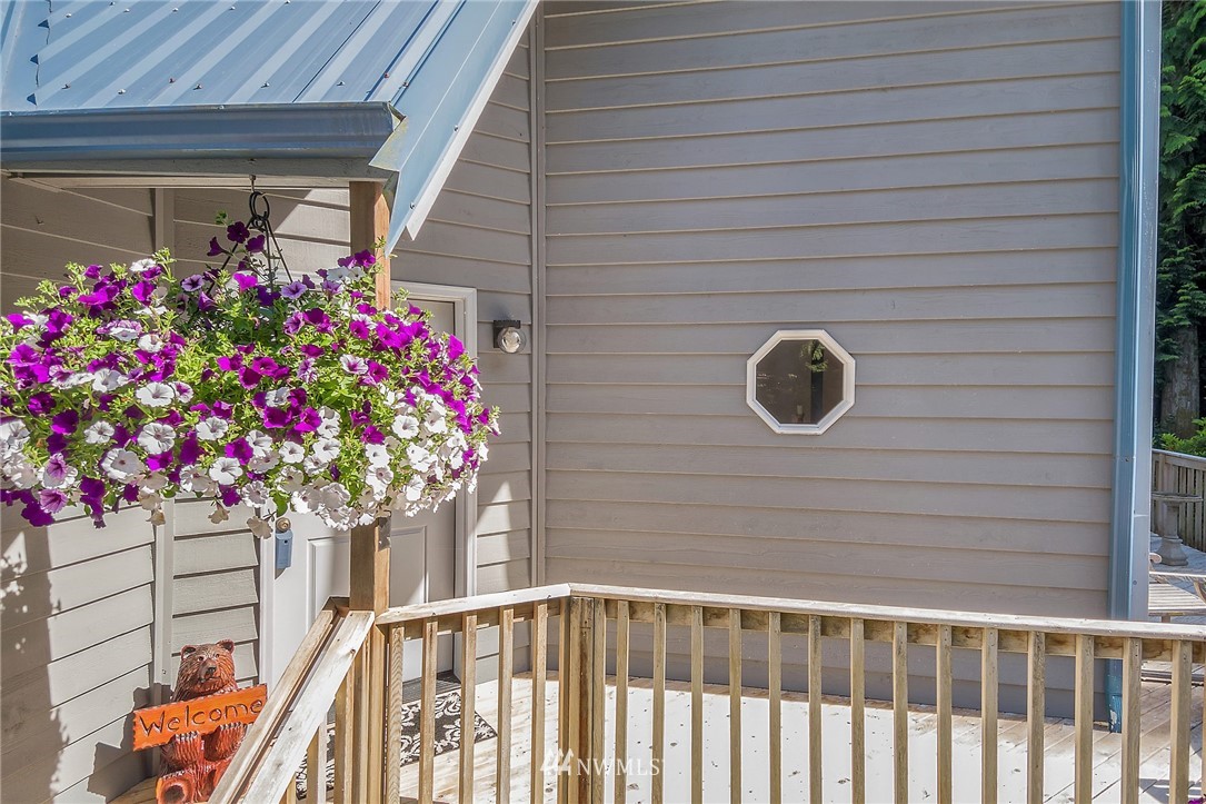 6904 Silvana Terrace Road Stanwood, WA 98292 - Photo 9 of 36 Gallery Image 9