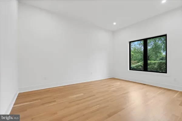 $2,175,000 | 4609 Willow Run Drive, Annandale, VA 22003