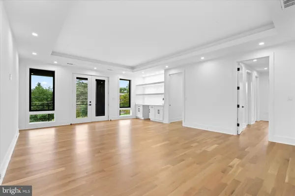 $2,175,000 | 4609 Willow Run Drive, Annandale, VA 22003