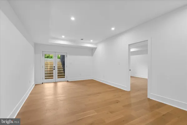 $2,175,000 | 4609 Willow Run Drive, Annandale, VA 22003