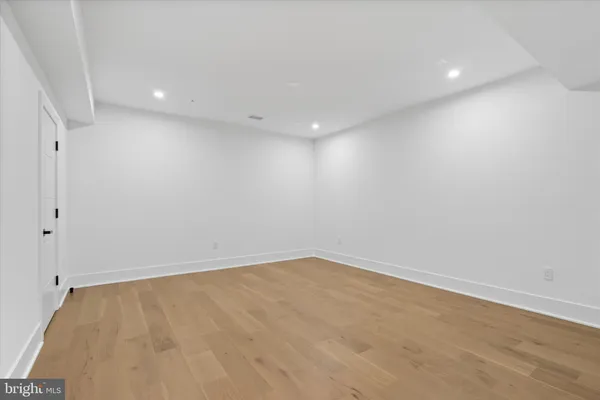 $2,175,000 | 4609 Willow Run Drive, Annandale, VA 22003