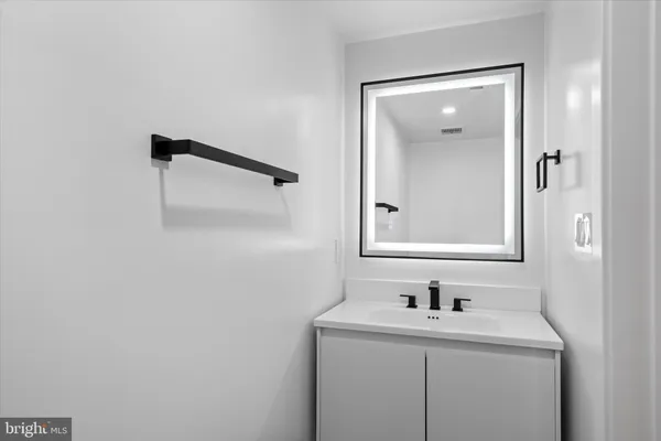 $2,175,000 | 4609 Willow Run Drive, Annandale, VA 22003