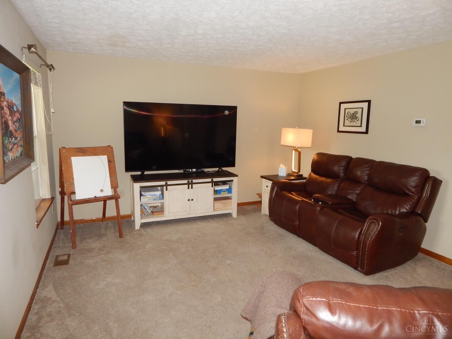 1878 Shaker Road Franklin, OH 45005 - Photo 24 of 33 Gallery Image 24