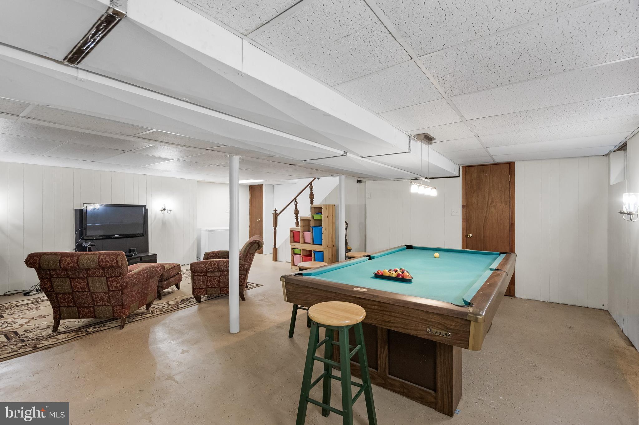 508 Perry Drive Mount Laurel, NJ 08054 - Photo 27 of 61 a workspace with furniture and window