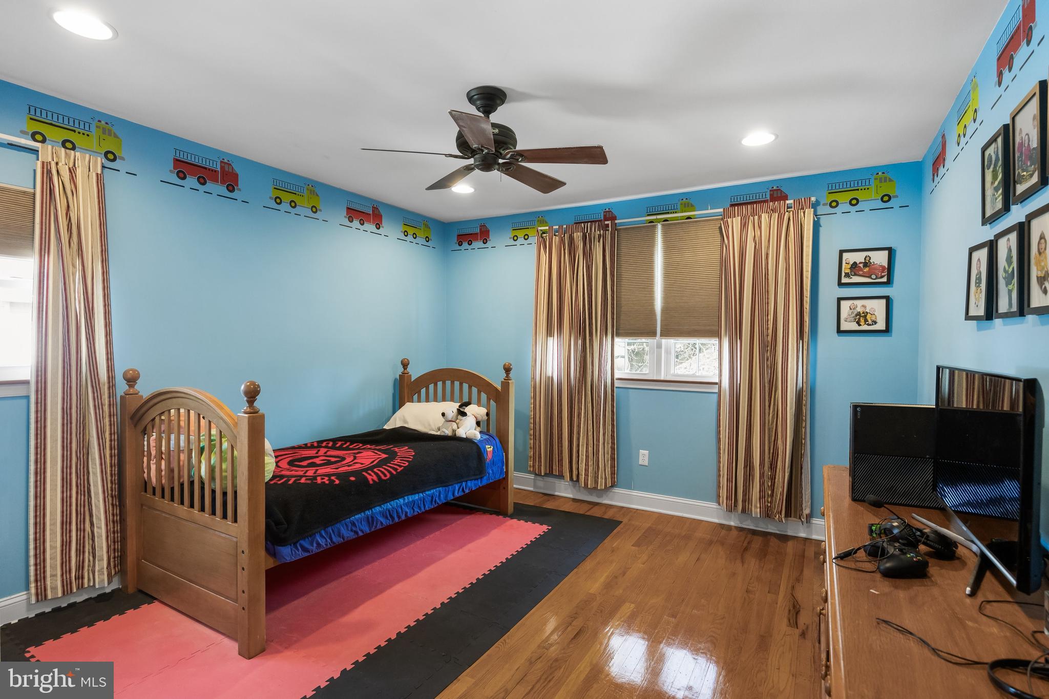 508 Perry Drive Mount Laurel, NJ 08054 - Photo 37 of 61 a bedroom with furniture and a window