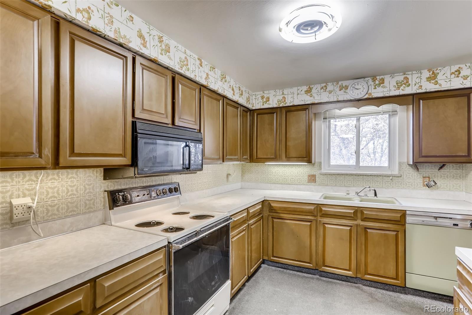 4459 Dover Street Wheat Ridge, CO 80033 - Photo 13 of 27 Gallery Image 13