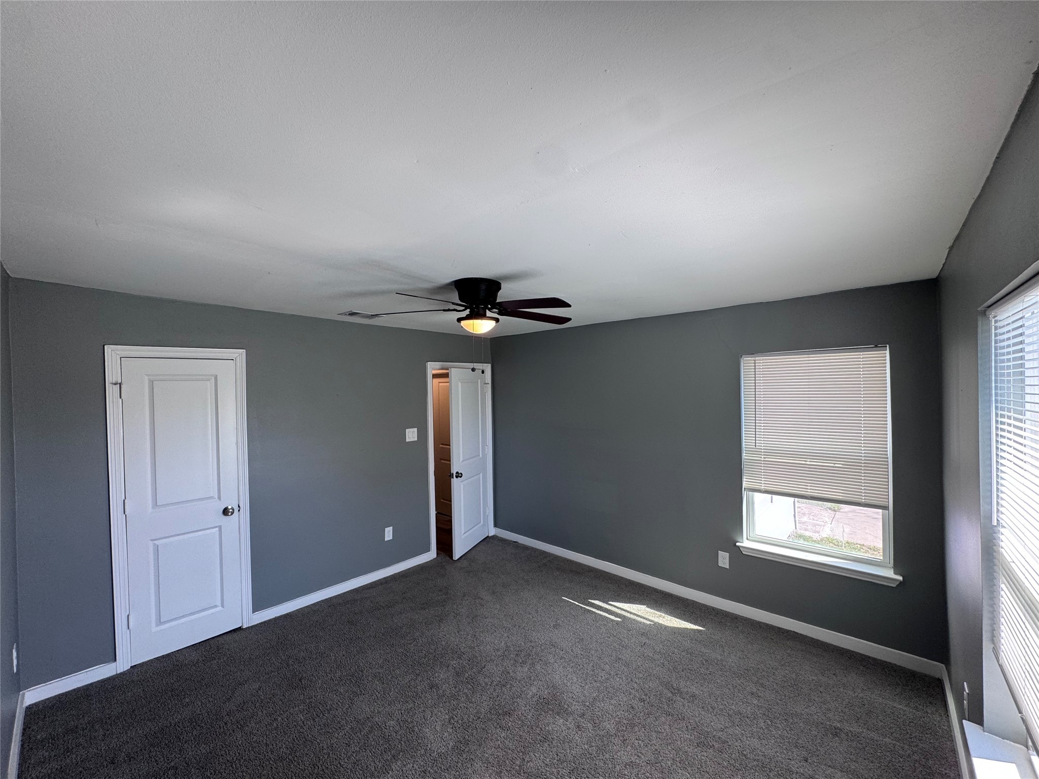 4529 Dewberry Street Houston, TX 77021 - Photo 6 of 10 a view of an empty room with a window
