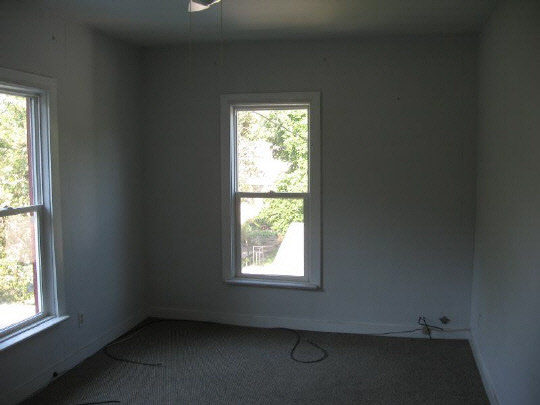 826 6th Street Rochelle, IL 61068 - Photo 5 of 10 an empty room with a window