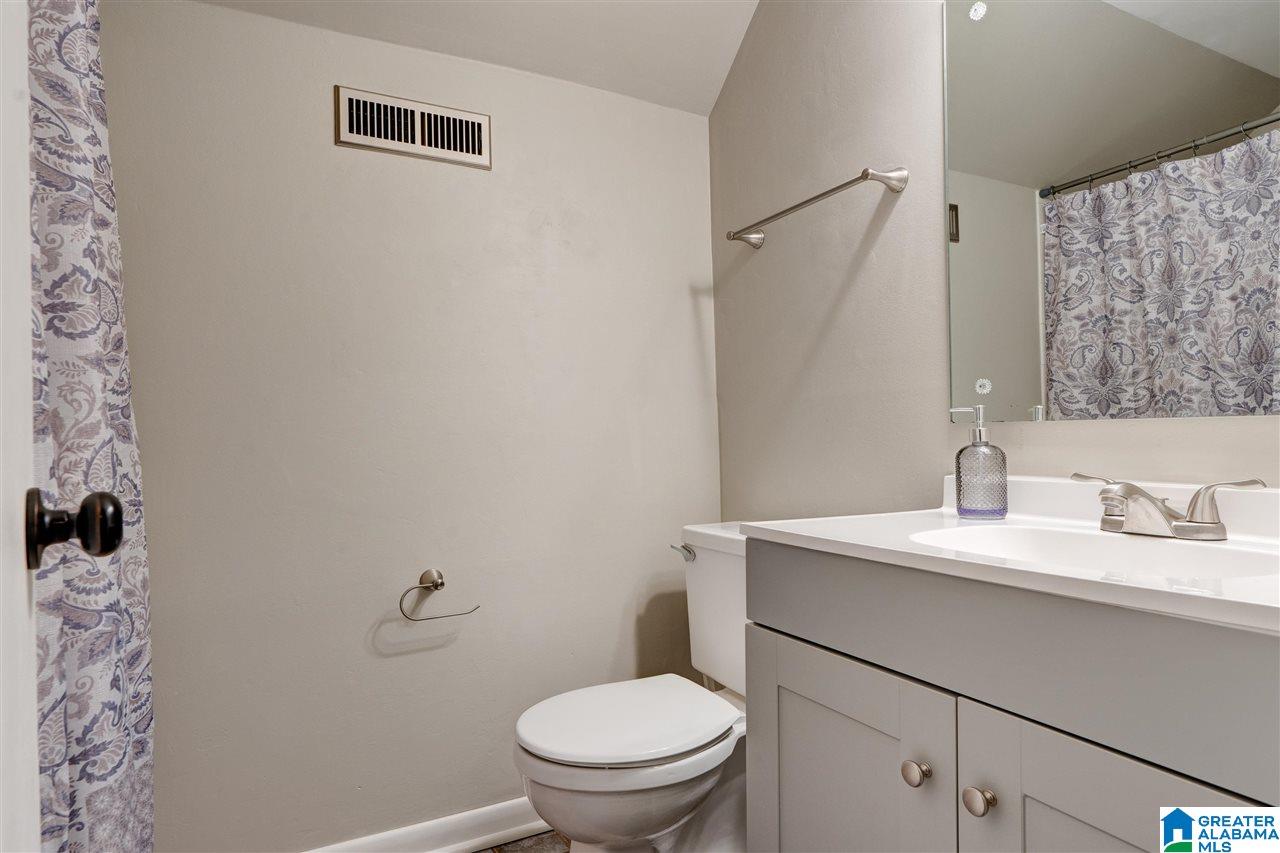 3876 Rockridge Court Birmingham, AL 35210 - Photo 24 of 32